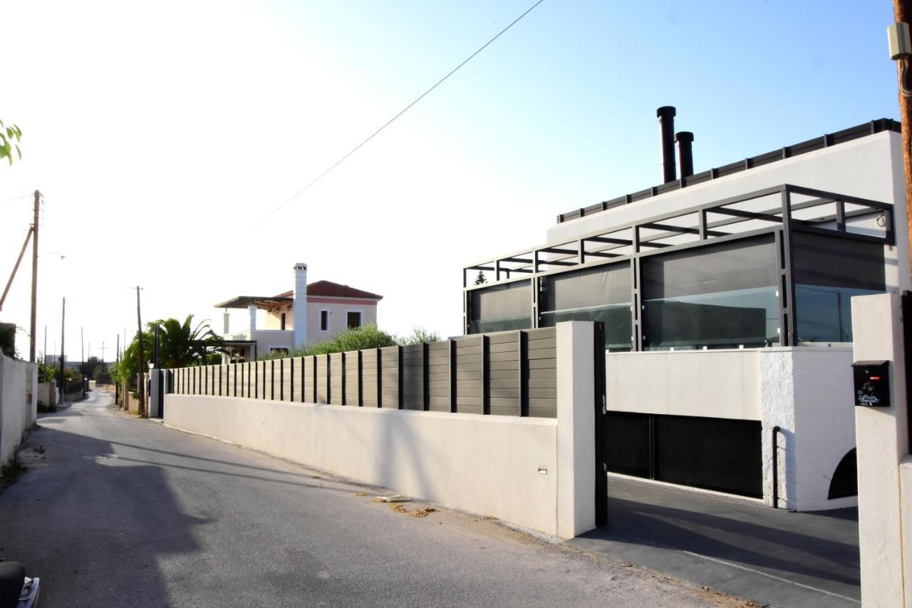 White And Black Aegina Экстерьер фото